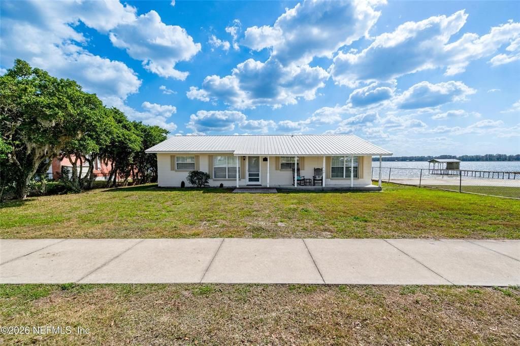 For Sale: $499,900 (3 beds, 2 baths, 1248 Square Feet)