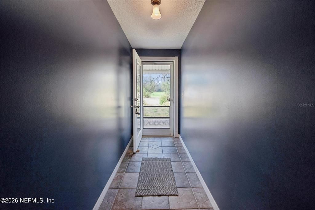 For Sale: $499,900 (3 beds, 2 baths, 1248 Square Feet)