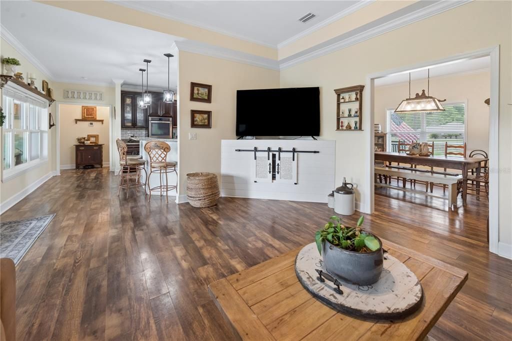 For Sale: $409,000 (4 beds, 2 baths, 2313 Square Feet)