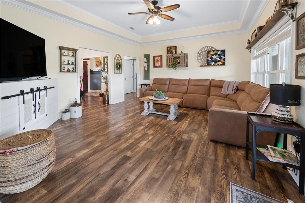For Sale: $409,000 (4 beds, 2 baths, 2313 Square Feet)