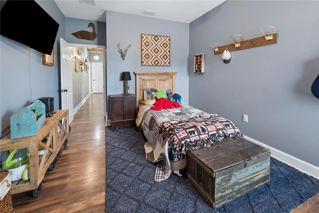 For Sale: $409,000 (4 beds, 2 baths, 2313 Square Feet)
