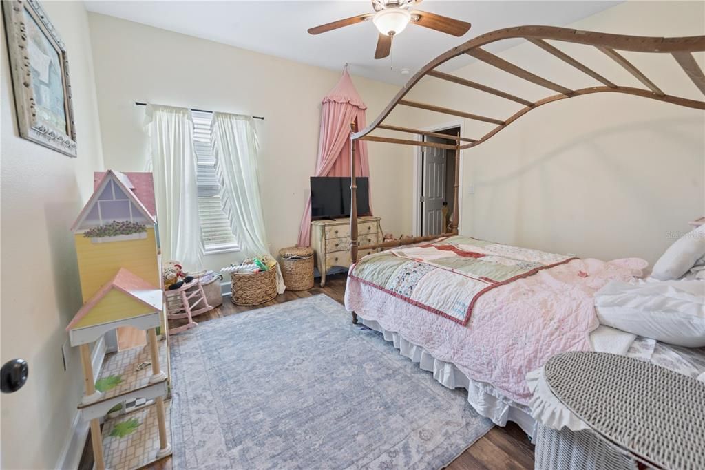 For Sale: $409,000 (4 beds, 2 baths, 2313 Square Feet)