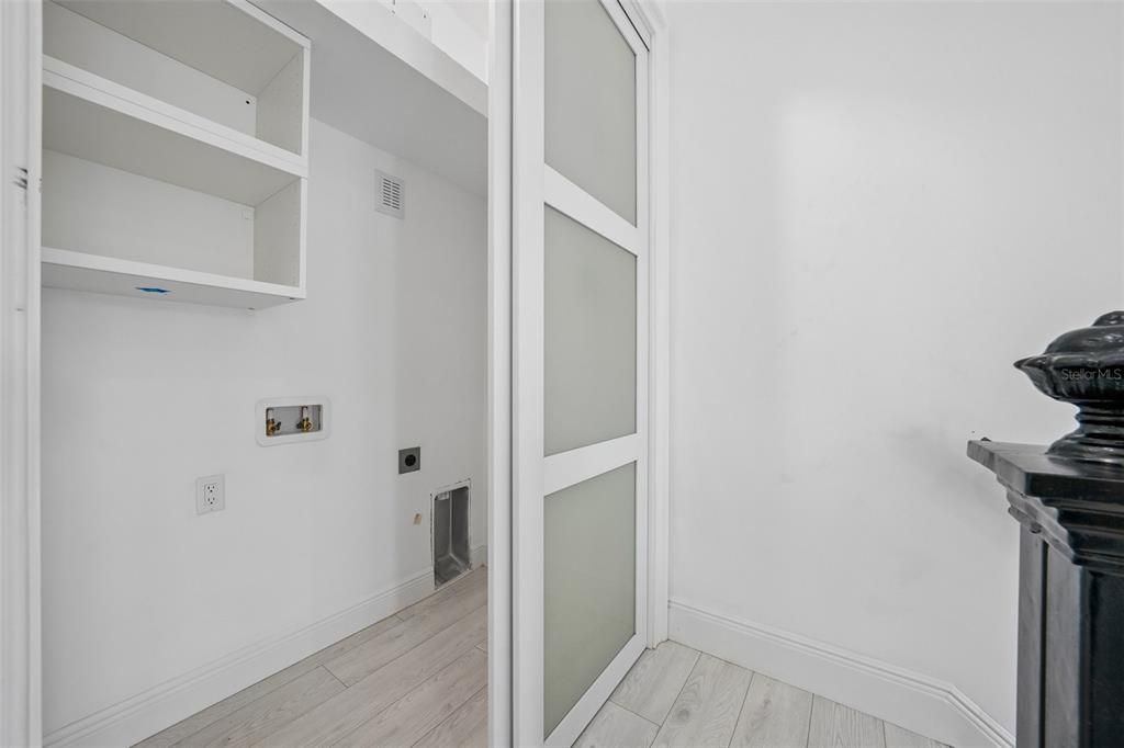 На продажу: $899,900 (4 спален, 2 ванн, 2098 Квадратных фут)