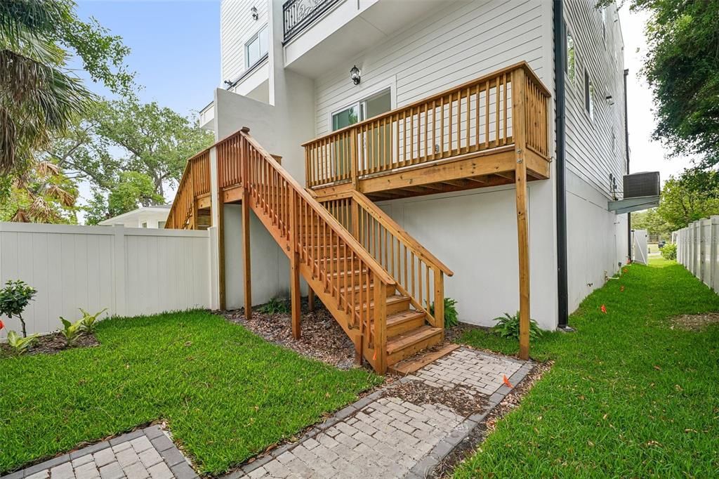 На продажу: $899,900 (4 спален, 2 ванн, 2098 Квадратных фут)