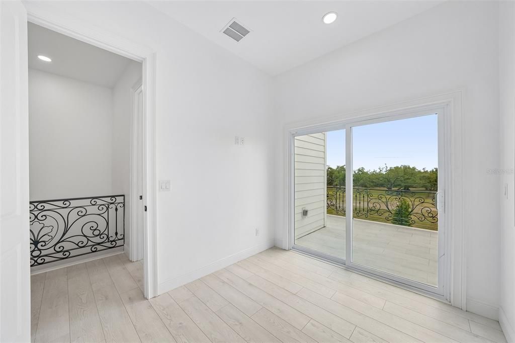 На продажу: $899,900 (4 спален, 2 ванн, 2098 Квадратных фут)