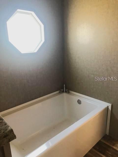 En Venta: $220,000 (3 camas, 2 baños, 1400 Pies cuadrados)