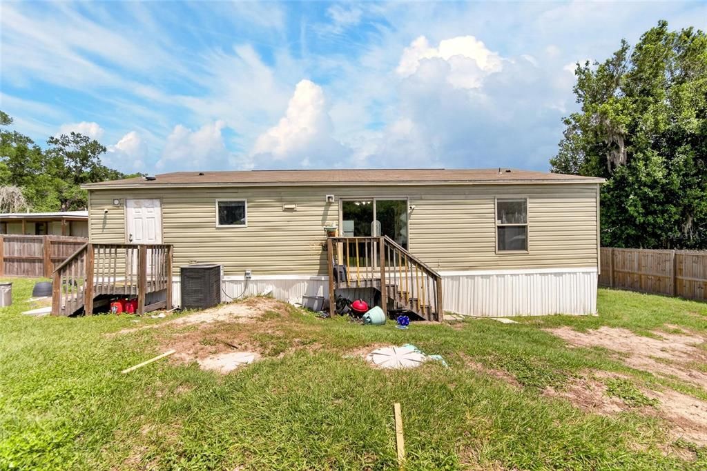 En Venta: $220,000 (3 camas, 2 baños, 1400 Pies cuadrados)