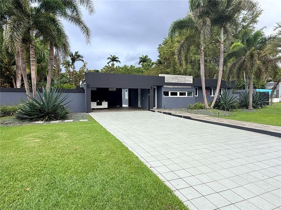 Recently Sold: $752,000 (5 beds, 4 baths, 3748 Square Feet)