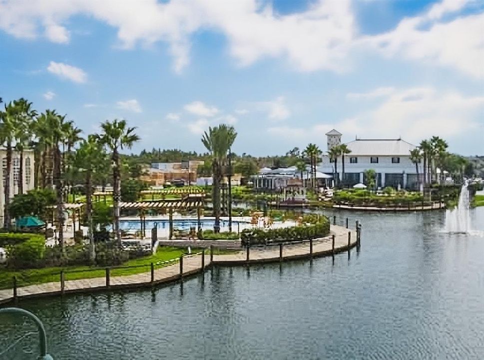 Active With Contract: $169,900 (2 beds, 2 baths, 874 Square Feet)
