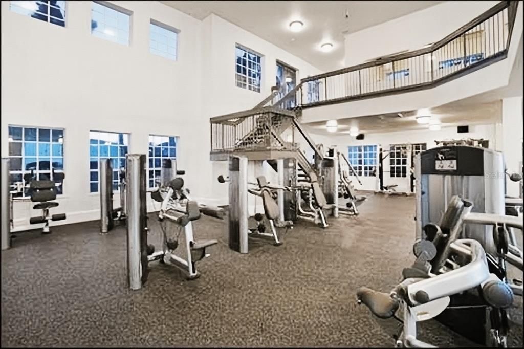 Active With Contract: $169,900 (2 beds, 2 baths, 874 Square Feet)