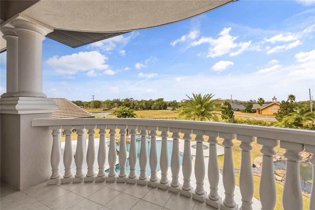 Active With Contract: $3,299,000 (6 beds, 6 baths, 7217 Square Feet)