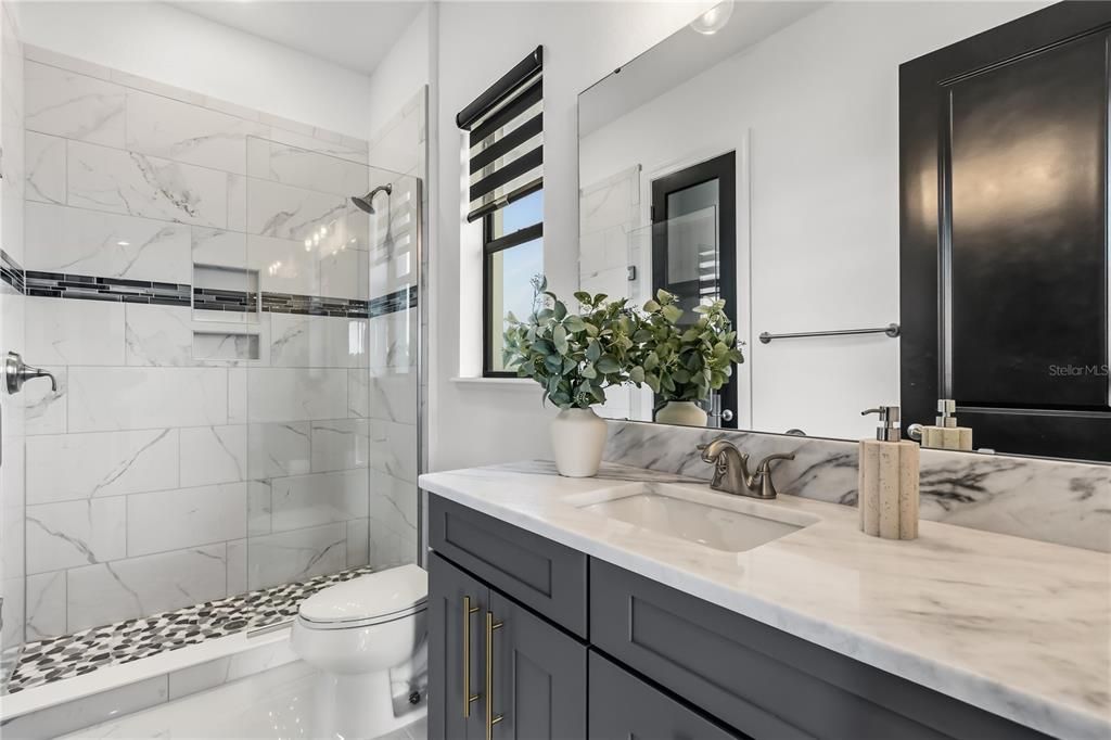 Active With Contract: $3,299,000 (6 beds, 6 baths, 7217 Square Feet)