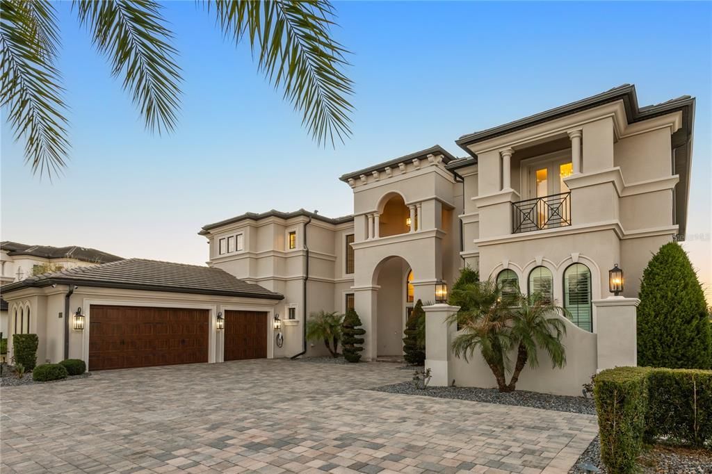Active With Contract: $3,299,000 (6 beds, 6 baths, 7217 Square Feet)