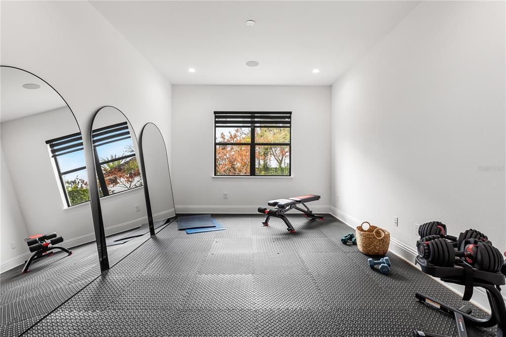 Active With Contract: $3,299,000 (6 beds, 6 baths, 7217 Square Feet)
