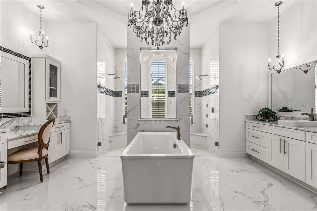Active With Contract: $3,299,000 (6 beds, 6 baths, 7217 Square Feet)
