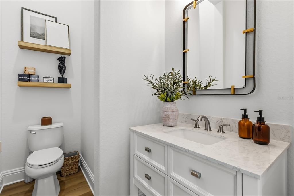 Active With Contract: $3,299,000 (6 beds, 6 baths, 7217 Square Feet)