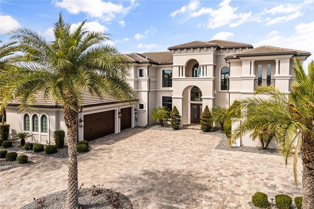 Active With Contract: $3,299,000 (6 beds, 6 baths, 7217 Square Feet)