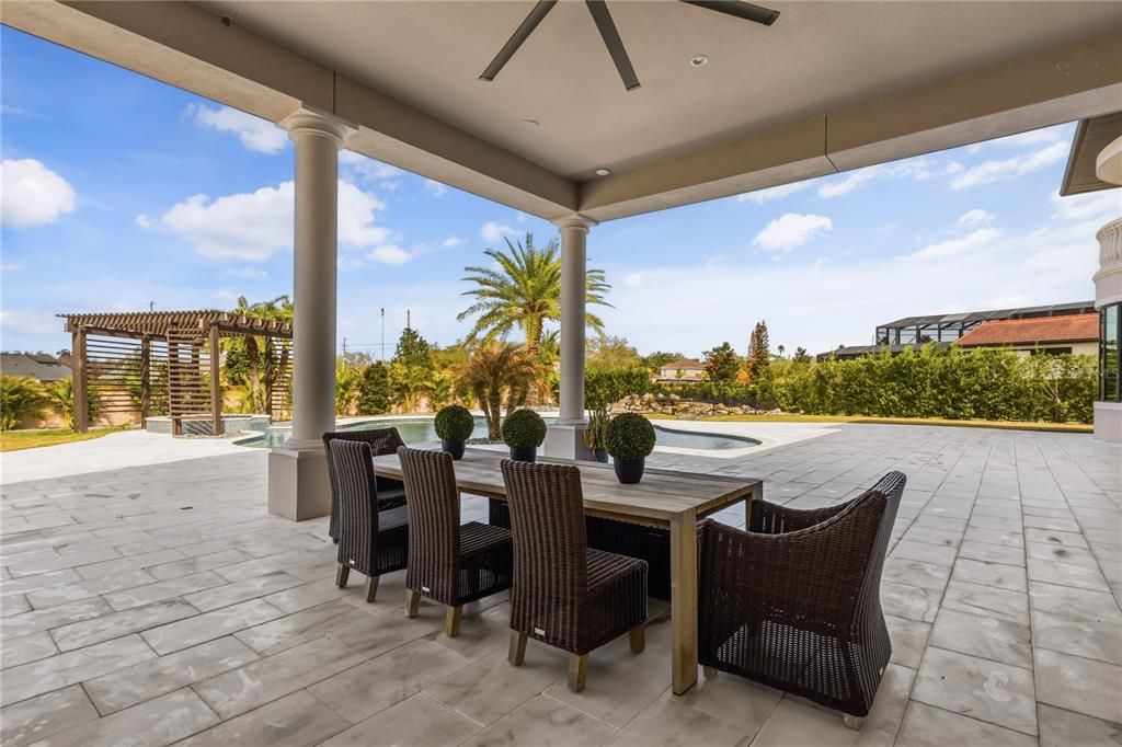 Active With Contract: $3,299,000 (6 beds, 6 baths, 7217 Square Feet)
