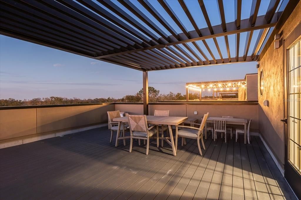 En Venta: $1,849,000 (4 camas, 3 baños, 3555 Pies cuadrados)