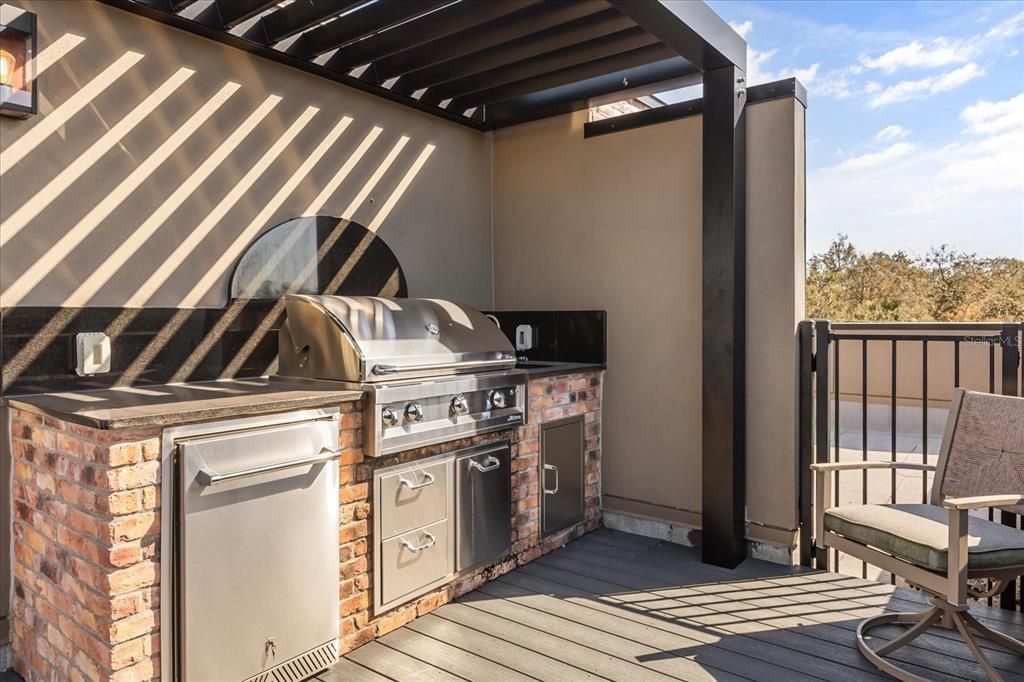 En Venta: $1,849,000 (4 camas, 3 baños, 3555 Pies cuadrados)