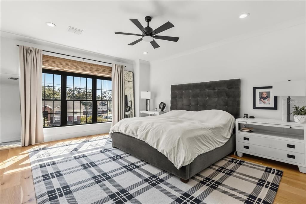 En Venta: $1,849,000 (4 camas, 3 baños, 3555 Pies cuadrados)