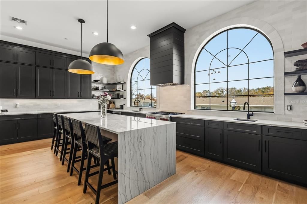 En Venta: $1,849,000 (4 camas, 3 baños, 3555 Pies cuadrados)