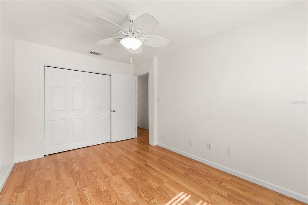 Active With Contract: $149,900 (3 beds, 2 baths, 1280 Square Feet)