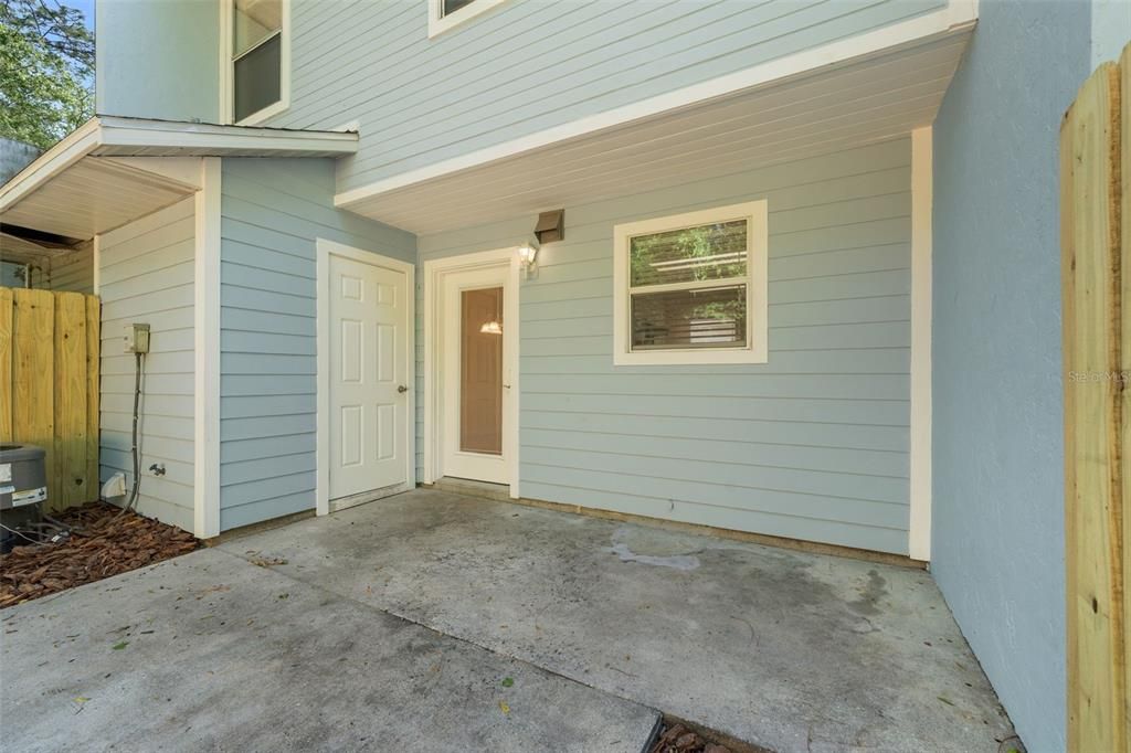 Active With Contract: $149,900 (3 beds, 2 baths, 1280 Square Feet)