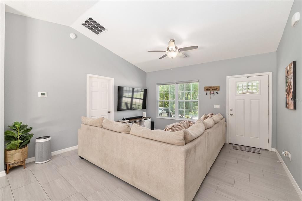Active With Contract: $315,000 (4 beds, 2 baths, 1500 Square Feet)