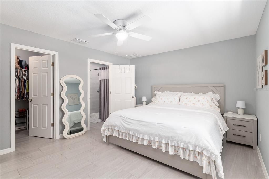 Active With Contract: $315,000 (4 beds, 2 baths, 1500 Square Feet)