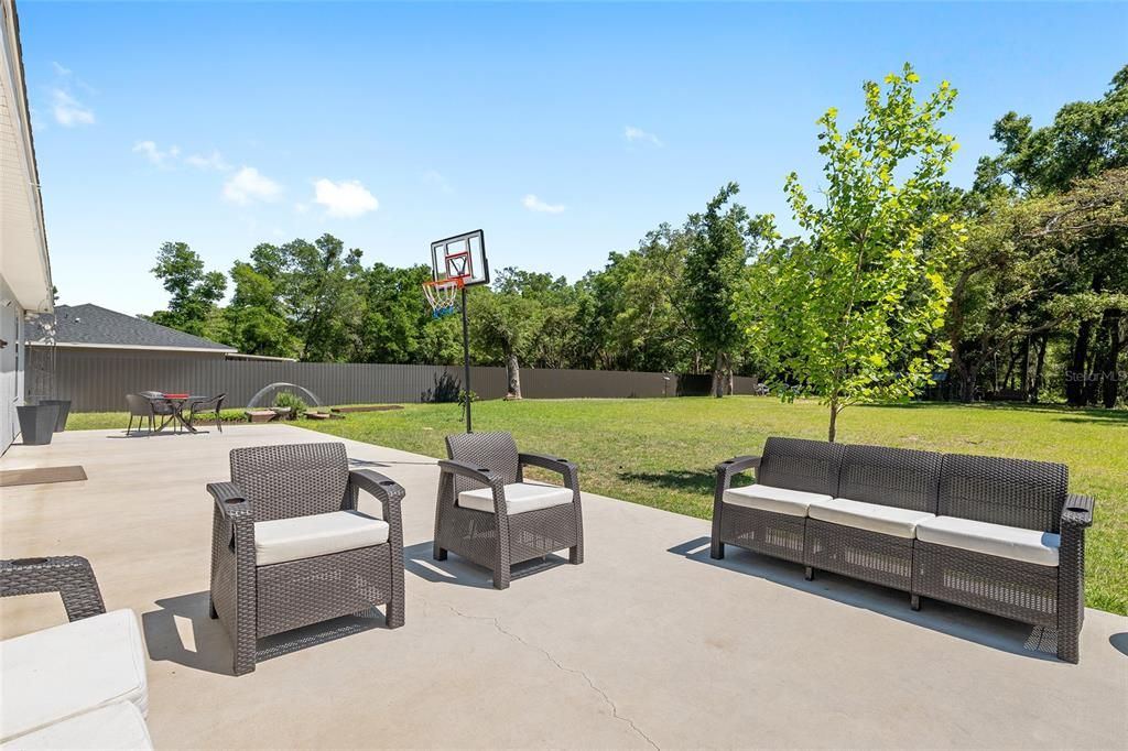 Active With Contract: $315,000 (4 beds, 2 baths, 1500 Square Feet)