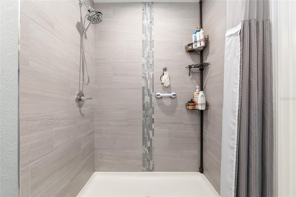 Active With Contract: $315,000 (4 beds, 2 baths, 1500 Square Feet)