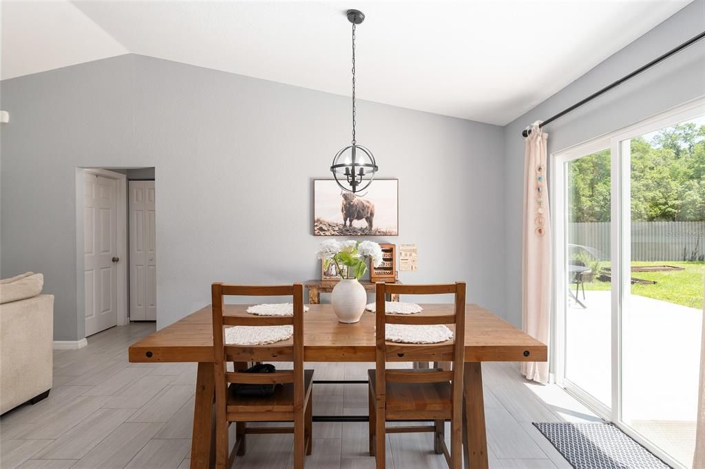 Active With Contract: $315,000 (4 beds, 2 baths, 1500 Square Feet)
