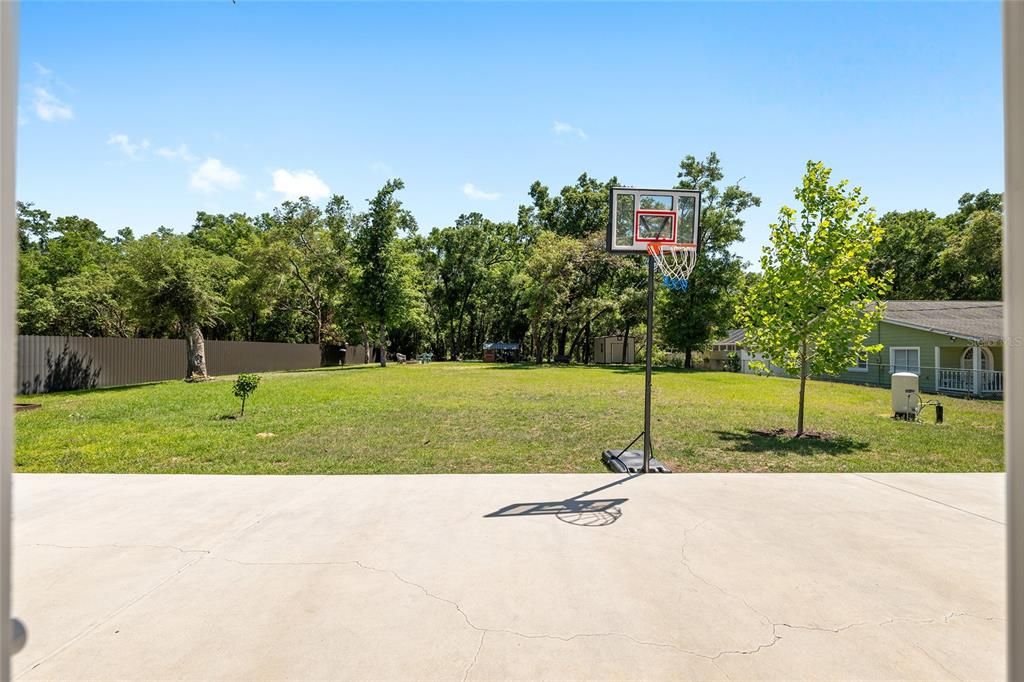 Active With Contract: $315,000 (4 beds, 2 baths, 1500 Square Feet)