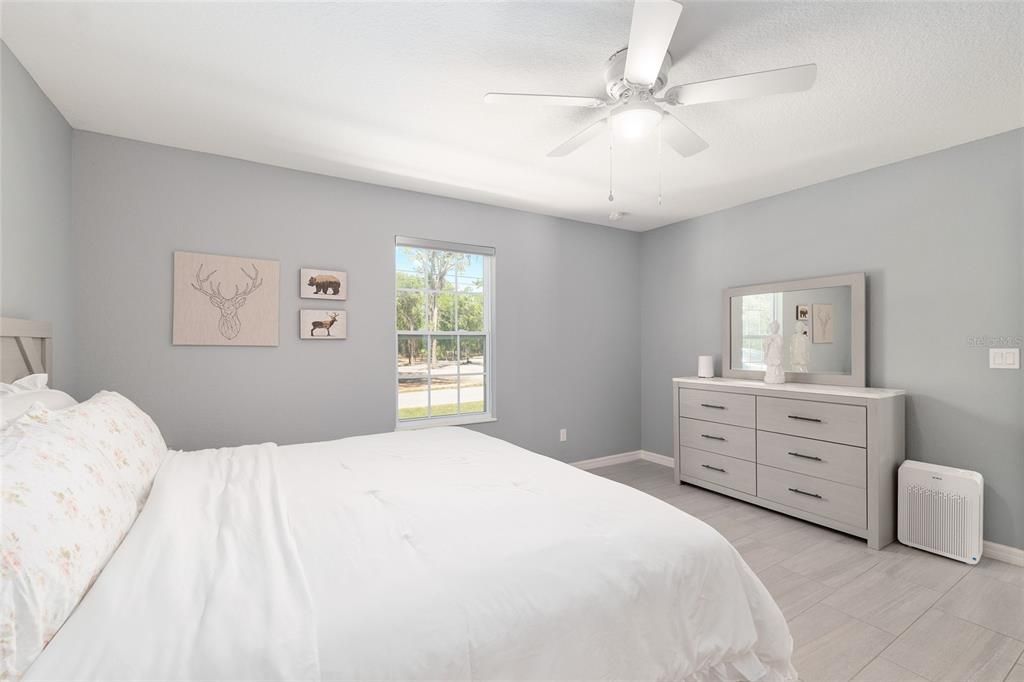 Active With Contract: $315,000 (4 beds, 2 baths, 1500 Square Feet)