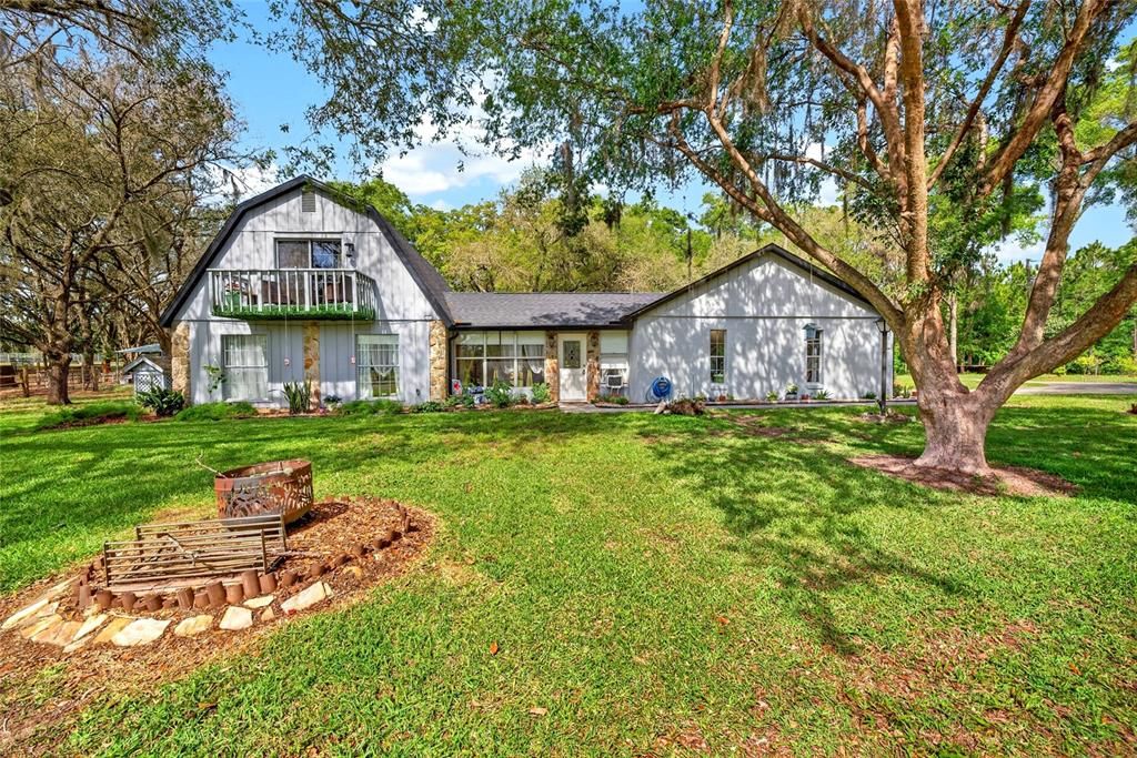 Недавно продано: $499,900 (3 спален, 2 ванн, 1840 Квадратных фут)