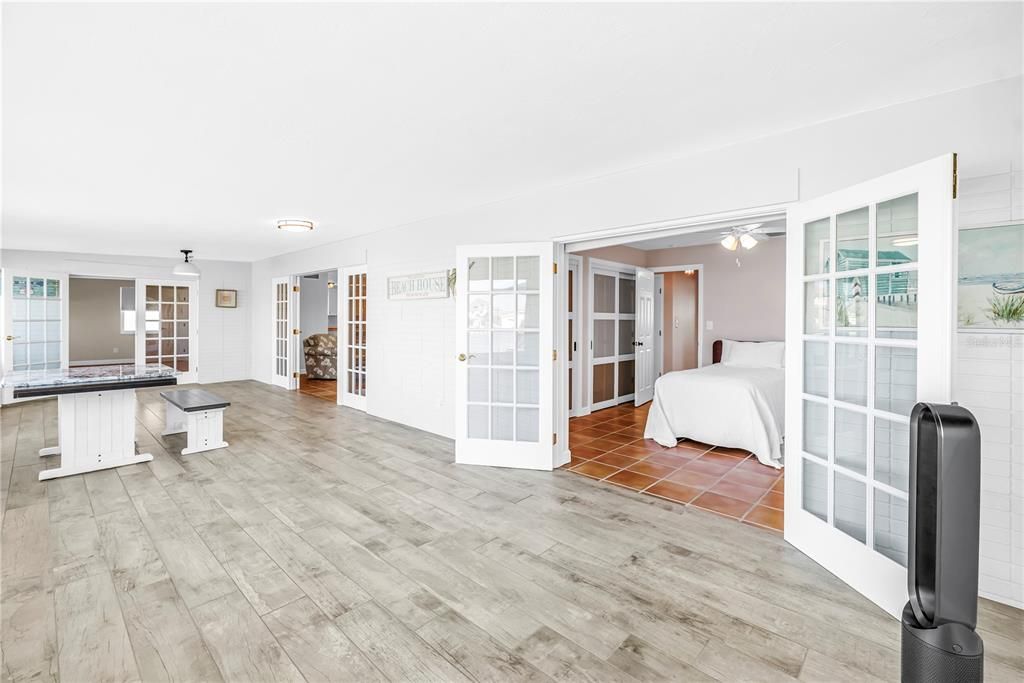 For Sale: $1,430,000 (3 beds, 2 baths, 1984 Square Feet)