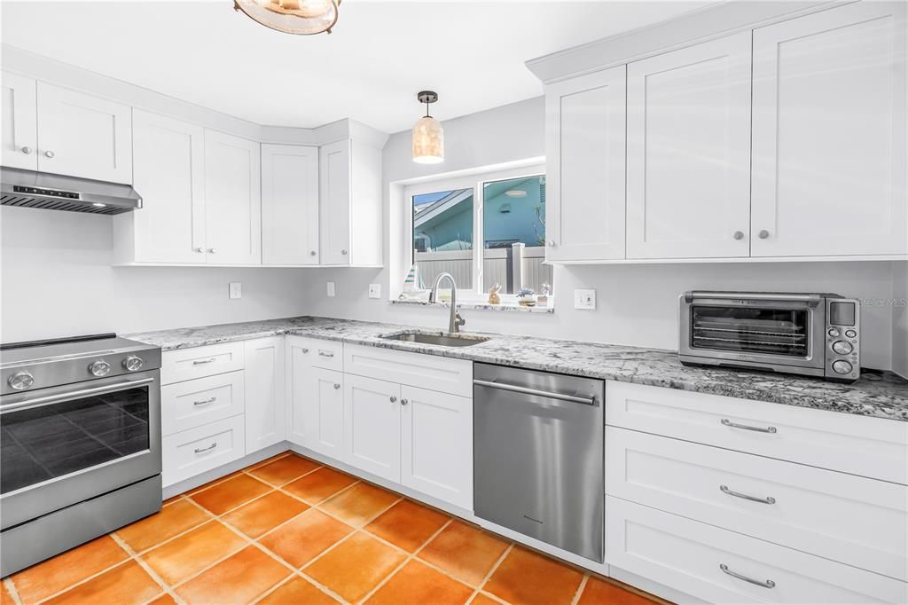 For Sale: $1,430,000 (3 beds, 2 baths, 1984 Square Feet)