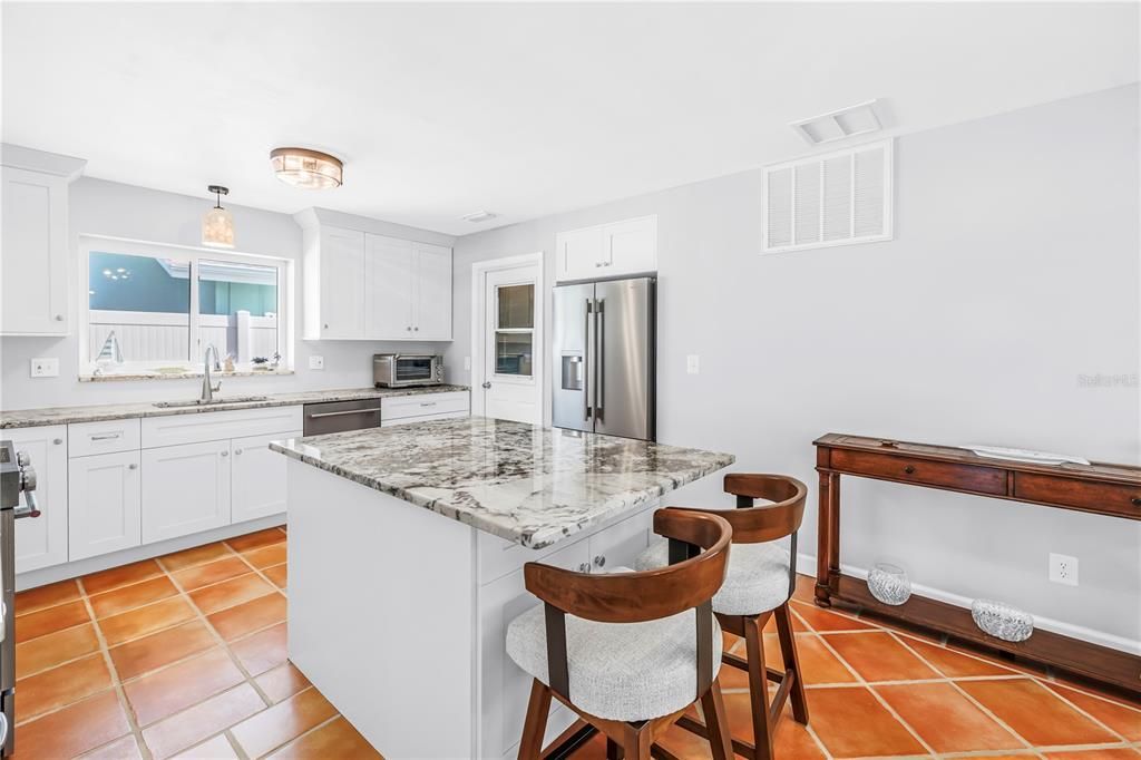 For Sale: $1,430,000 (3 beds, 2 baths, 1984 Square Feet)