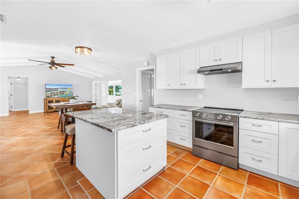 For Sale: $1,430,000 (3 beds, 2 baths, 1984 Square Feet)
