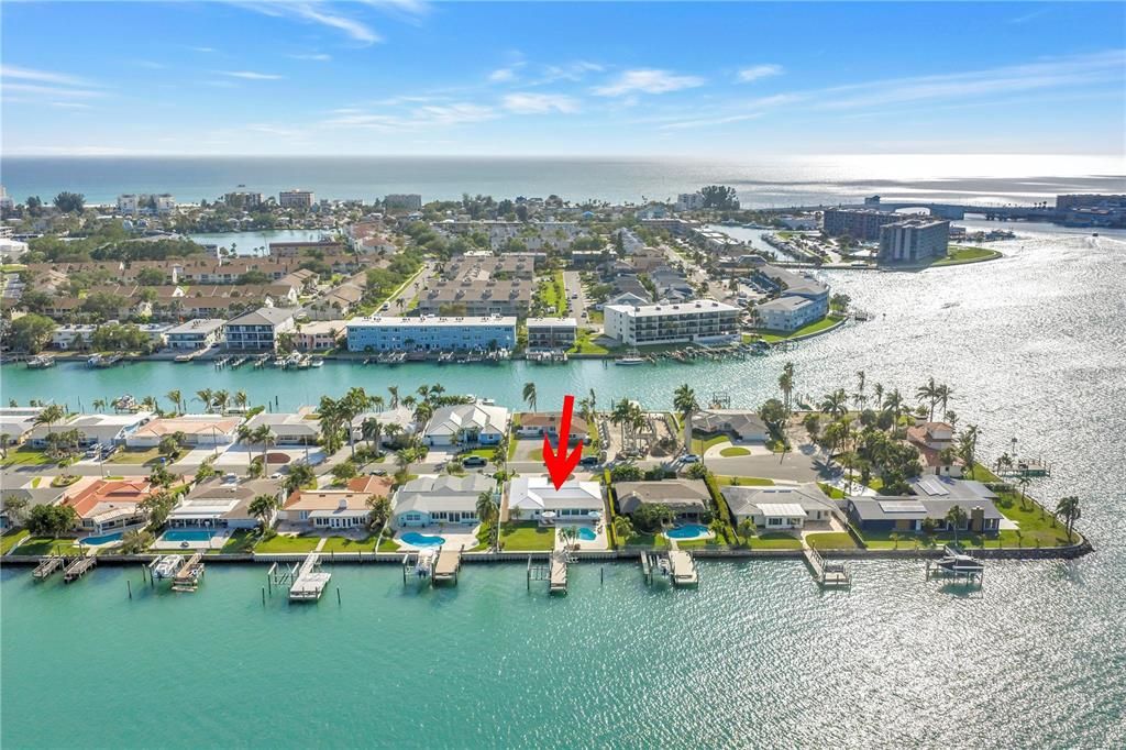 For Sale: $1,430,000 (3 beds, 2 baths, 1984 Square Feet)