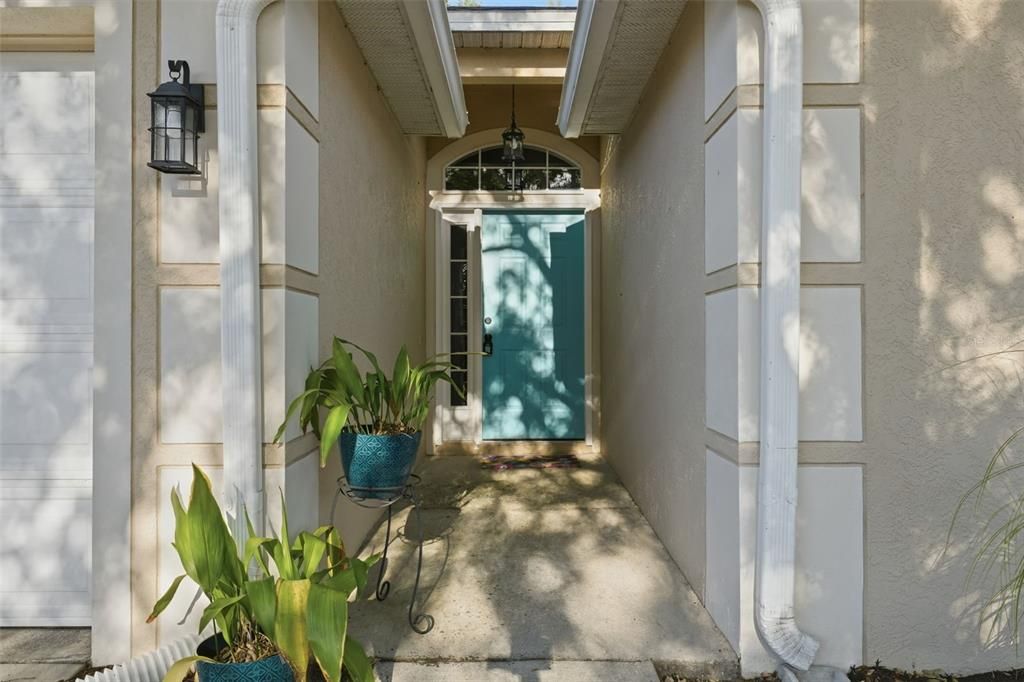Activo con contrato: $338,000 (3 camas, 2 baños, 1327 Pies cuadrados)