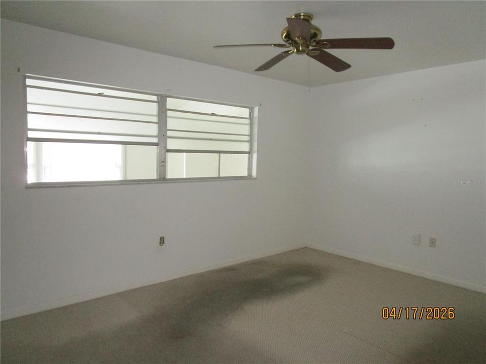 For Sale: $75,000 (2 beds, 1 baths, 890 Square Feet)