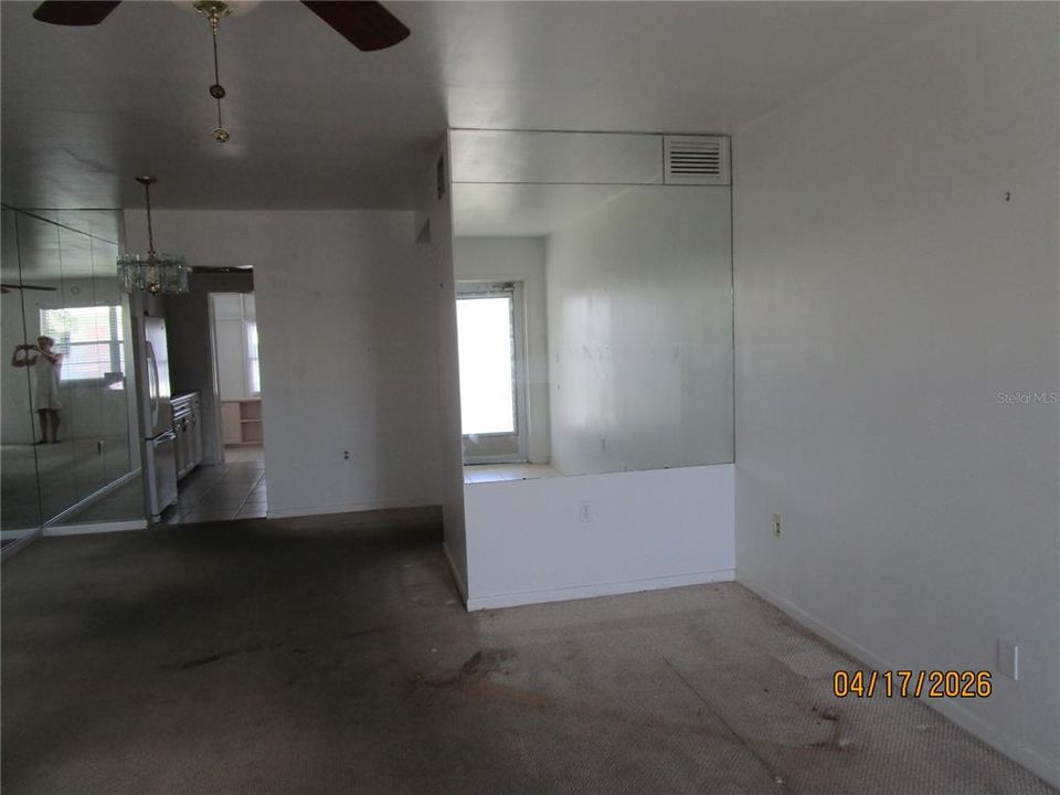 For Sale: $75,000 (2 beds, 1 baths, 890 Square Feet)