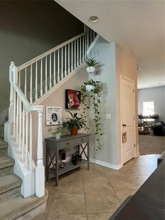 Active With Contract: $2,600 (3 beds, 2 baths, 1837 Square Feet)