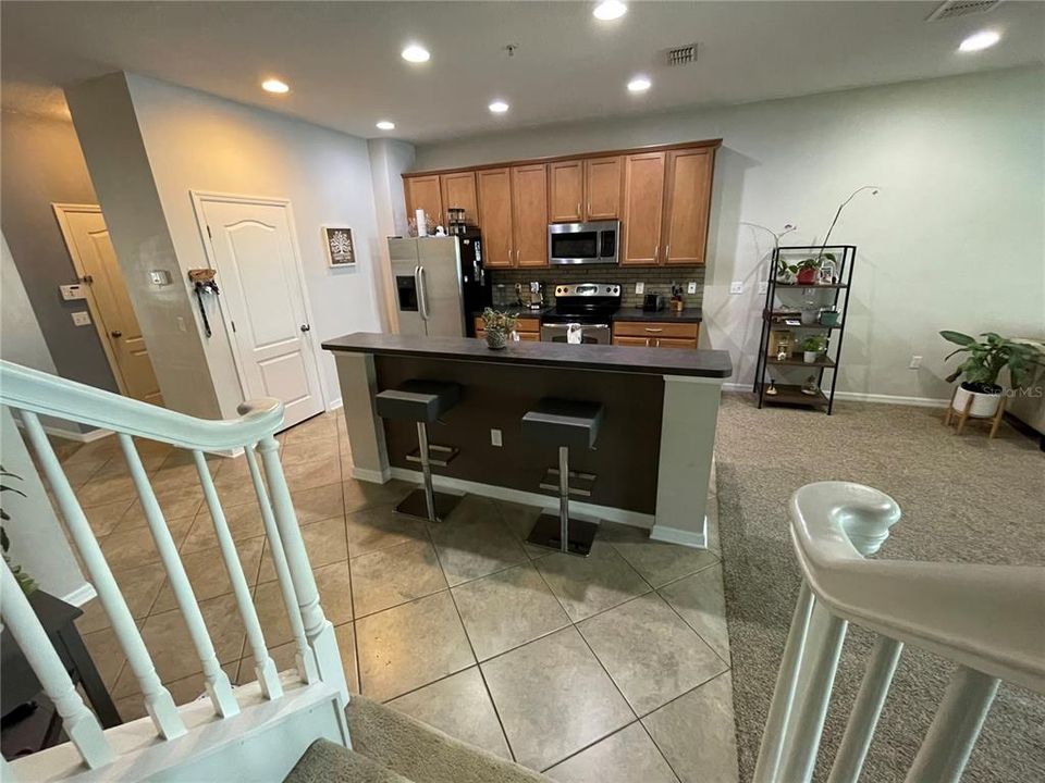 Active With Contract: $2,600 (3 beds, 2 baths, 1837 Square Feet)