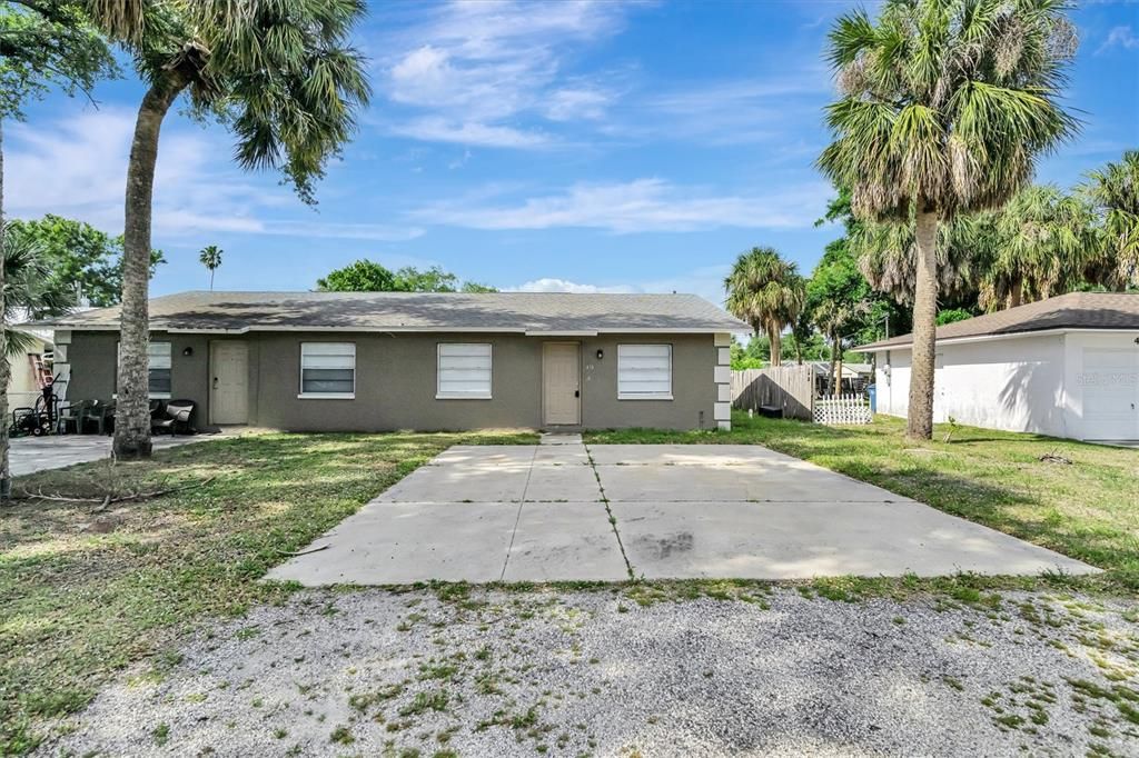 Activo con contrato: $384,000 (4 camas, 0 baños, 1944 Pies cuadrados)