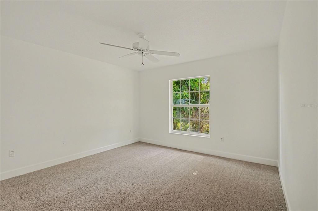 For Sale: $545,000 (4 beds, 3 baths, 2566 Square Feet)