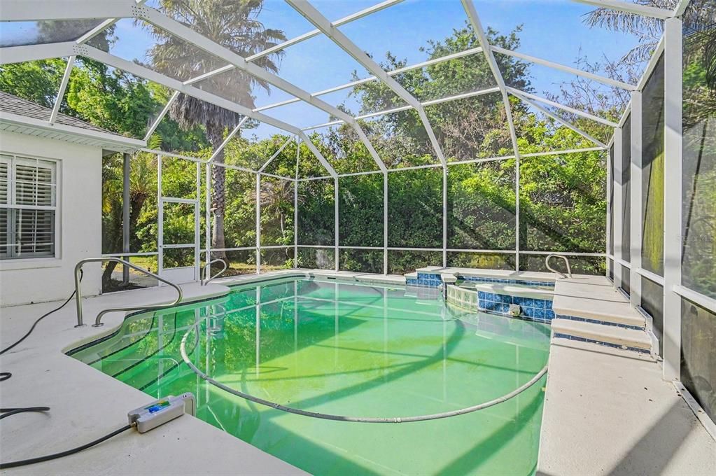 For Sale: $545,000 (4 beds, 3 baths, 2566 Square Feet)