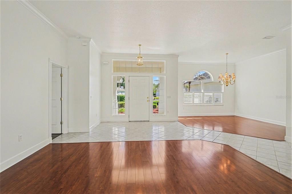 For Sale: $545,000 (4 beds, 3 baths, 2566 Square Feet)